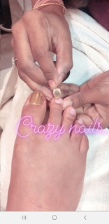 Nidhhi Agerwal feet photo 5