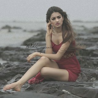 Nidhhi Agerwal feet photo 11
