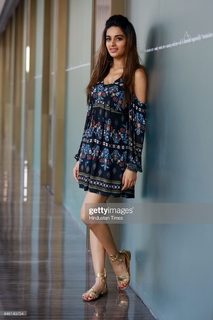 Nidhhi Agerwal feet photo 2