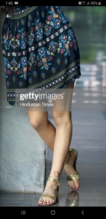 Nidhhi Agerwal feet photo 11