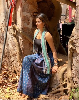 Nidhhi Agerwal feet photo 1