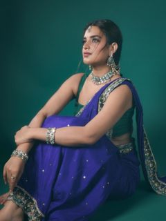 Nidhhi Agerwal feet photo 6