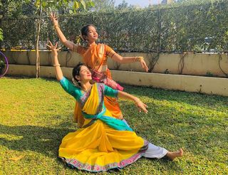 Nidhi Bhanushali feet photo 9