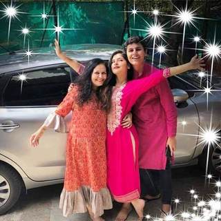 Nidhi Bhanushali feet photo 3