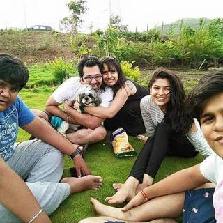 Nidhi Bhanushali feet photo 2