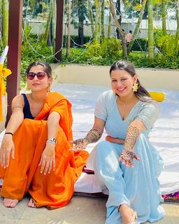 Nidhi Bhanushali feet photo 4