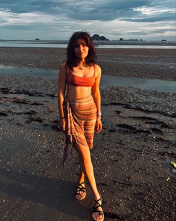 Nidhi Bhanushali feet photo 2