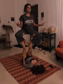 Nidhi Bhanushali feet photo 20
