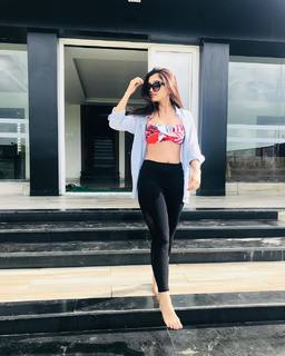 Nidhi Shah feet photo 1