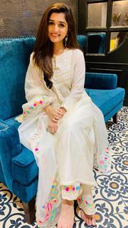 Nidhi Shah feet photo 3