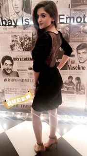 Nidhi Shah feet photo 17
