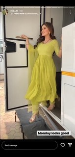 Nidhi Shah feet photo 15