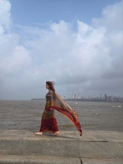 Nidhi Shah feet photo 11