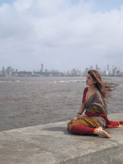 Nidhi Shah feet photo 6