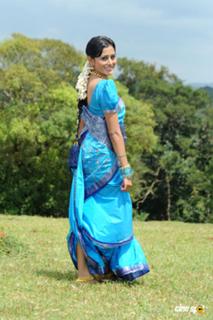 Nidhi Subbaiah feet photo 1