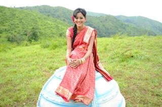Nidhi Subbaiah feet photo 6