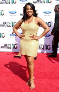 Niecy Nash feet photo thumbnail