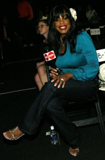Niecy Nash feet photo thumbnail