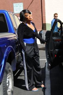 Niecy Nash feet photo thumbnail