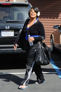 Niecy Nash feet photo thumbnail