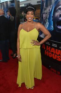 Niecy Nash feet photo thumbnail