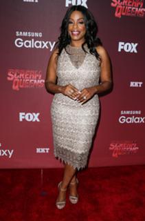 Niecy Nash feet photo thumbnail