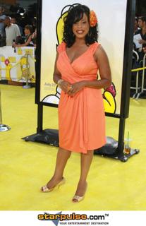 Niecy Nash feet photo thumbnail