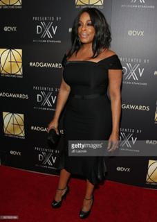 Niecy Nash feet photo thumbnail