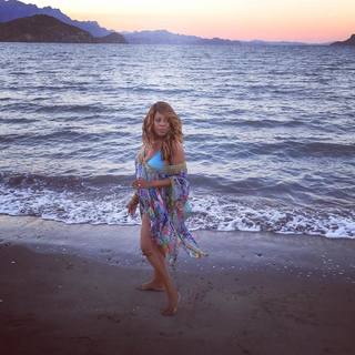 Niecy Nash feet photo thumbnail