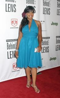 Niecy Nash feet photo thumbnail