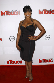 Niecy Nash feet photo thumbnail