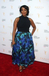 Niecy Nash feet photo thumbnail