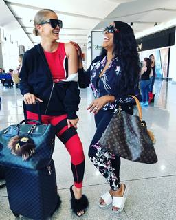 Niecy Nash feet photo thumbnail