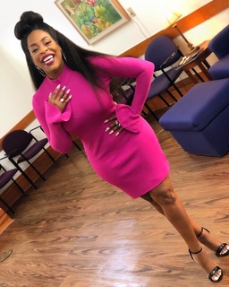 Niecy Nash feet photo thumbnail