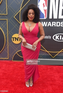 Niecy Nash feet photo thumbnail