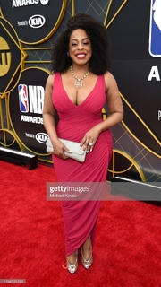 Niecy Nash feet photo thumbnail
