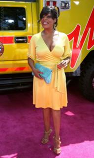Niecy Nash feet photo thumbnail