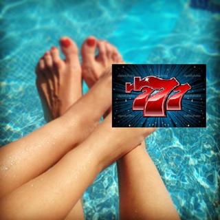 Nieves Álvarez feet photo 9
