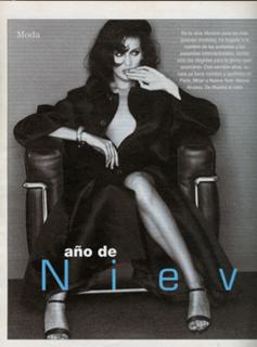 Nieves Álvarez feet photo 15