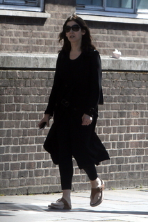 Nigella Lawson feet photo thumbnail