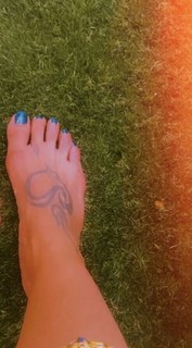 Nika feet photo 14
