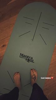 Nika feet photo 7