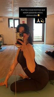Nika feet photo 4