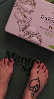 Nika feet photo 2