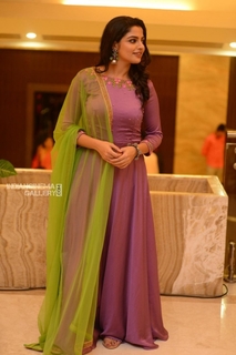 Nikhila Vimal feet photo thumbnail