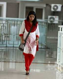 Nikhila Vimal feet photo thumbnail