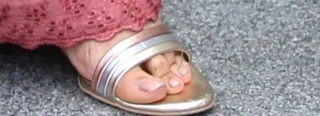 Nikhila Vimal feet photo thumbnail