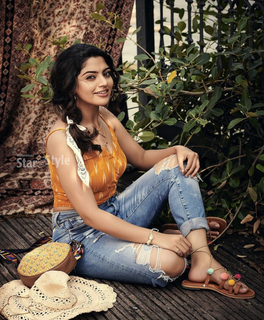 Nikhila Vimal feet photo thumbnail