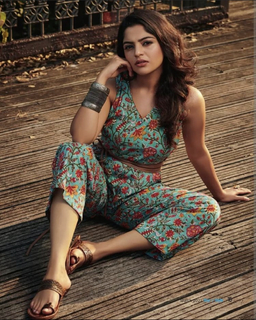 Nikhila Vimal feet photo thumbnail