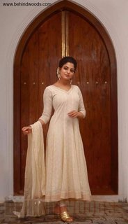 Nikhila Vimal feet photo thumbnail